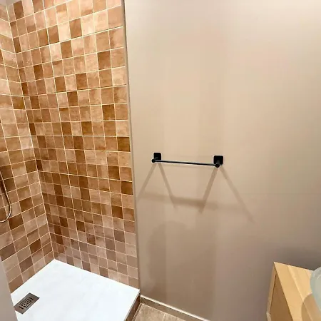 Appartement Lafargue 2 - - *